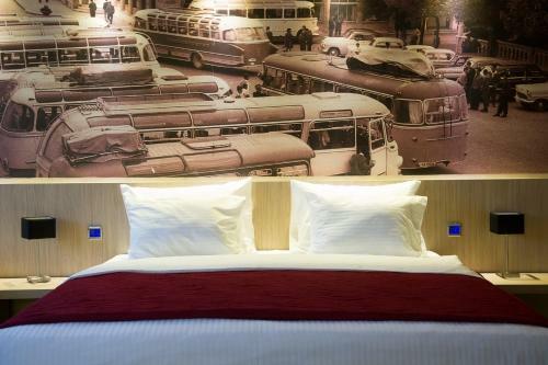 City Hotel
