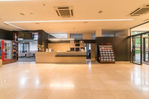 City Hotel