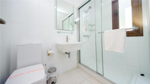 Rent Private Villa 069