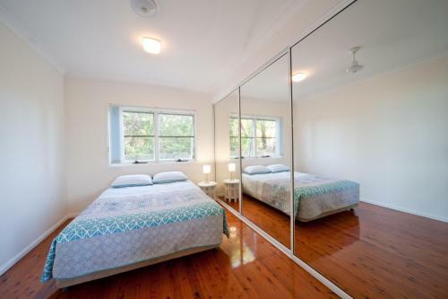 Passage Avenue - Shute Harbour