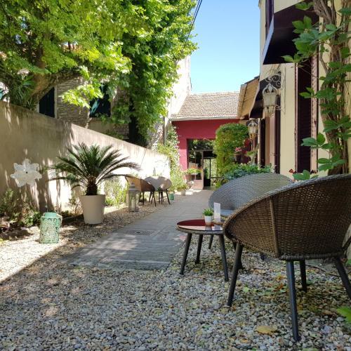 Hotel Sous Les Figuiers