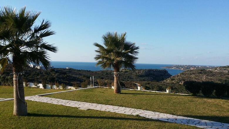 Villa Reveli Estate