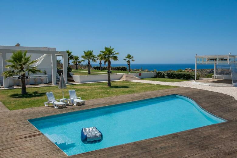 Villa Reveli Estate