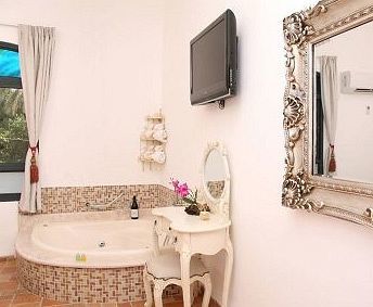 Shirat Hayam Boutique Hotel