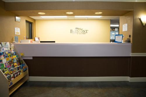 Motel Baymont Inn & Suites