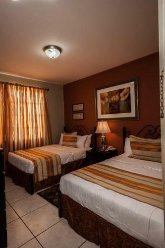 Posada Inn At 87