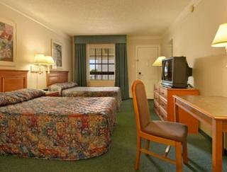 Hotel Baymont Inns & Suites Tulsa