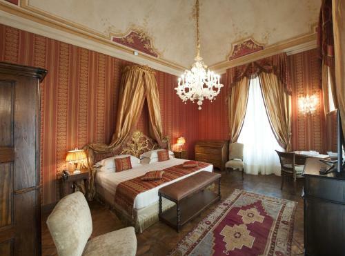Hotel Castello Di Guarene