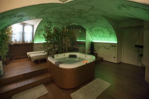 Hotel Castello Di Guarene