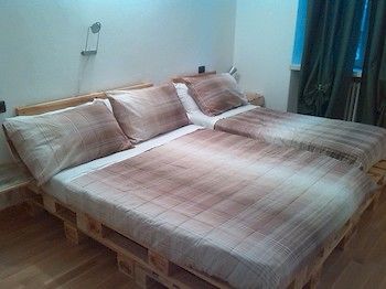 Uptown Bed And Breakfast