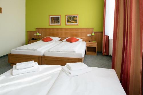 Land- Und Golfhotel Alte Fliegerschule