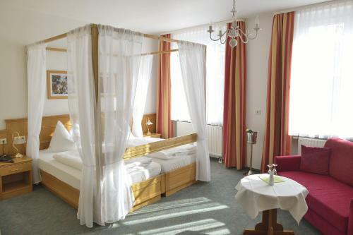 Land- Und Golfhotel Alte Fliegerschule