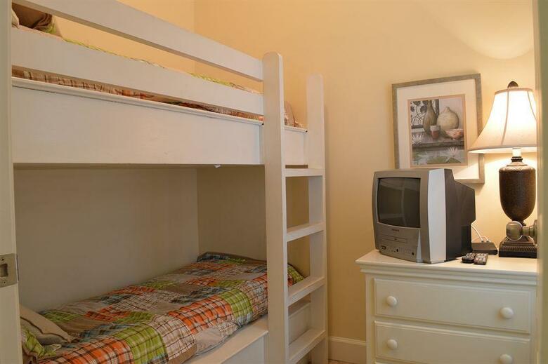 Hotel Resortquest Rentals At Windemere Condominiums