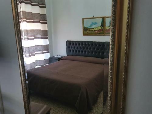 Bed & Breakfast Crispi Rooms