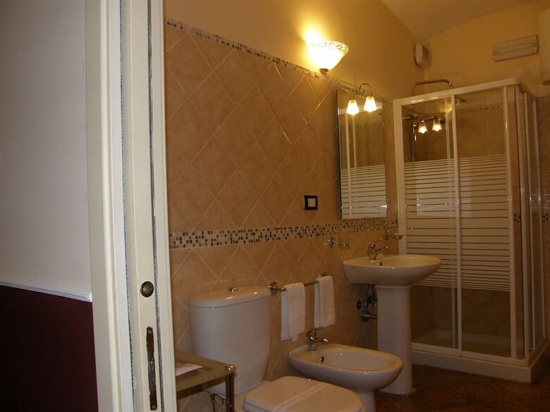Hostal Il Gattopardo House