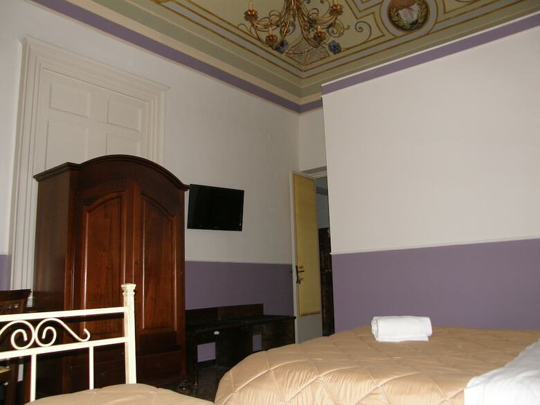 Hostal Il Gattopardo House
