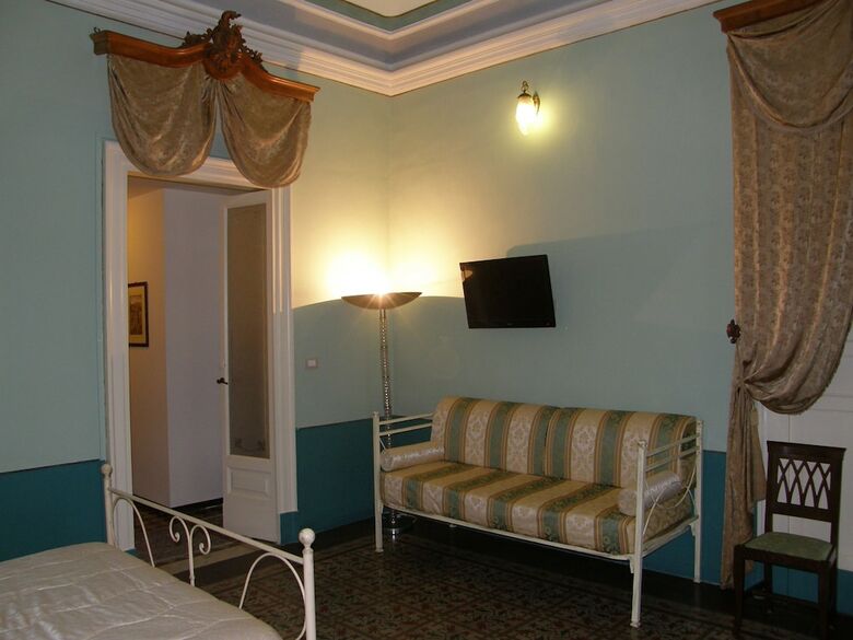 Hostal Il Gattopardo House