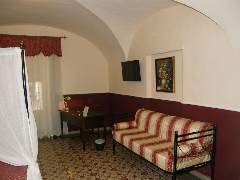 Hostal Il Gattopardo House