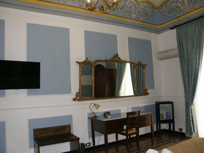 Hostal Il Gattopardo House