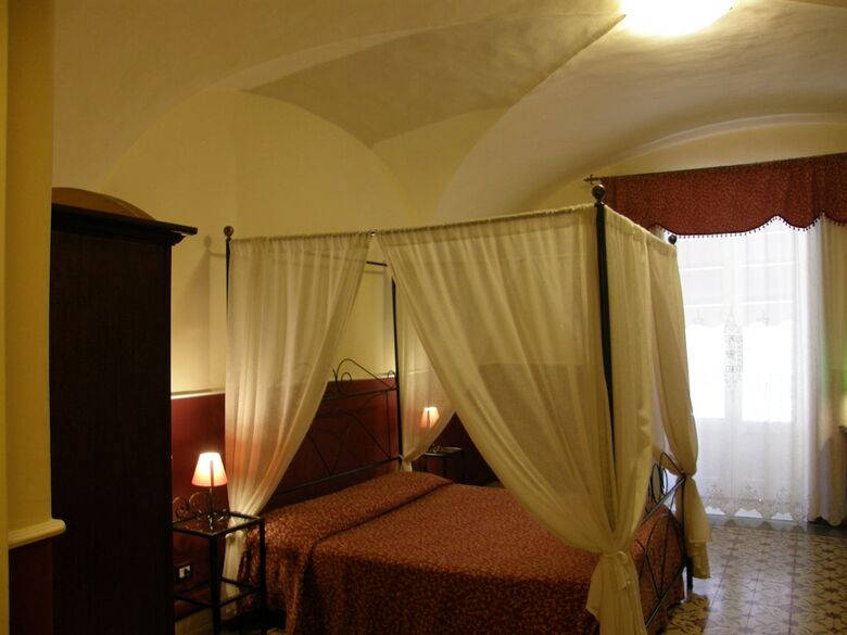 Hostal Il Gattopardo House