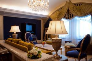 Hotel Donbass Palace