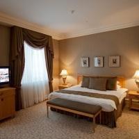 Hotel Donbass Palace