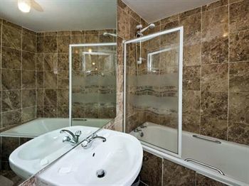 Ashurst Lodge Hotel