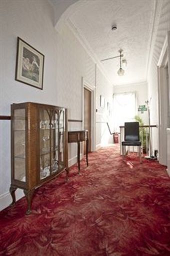 Ashurst Lodge Hotel