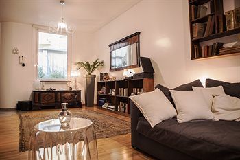 Bed & Breakfast Too Cute - 2b Str8