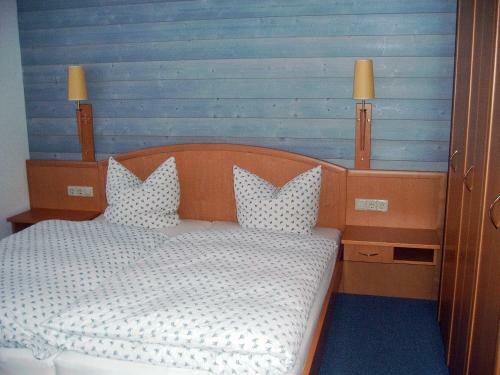 Hostal Gasthaus Pension Donish�usle