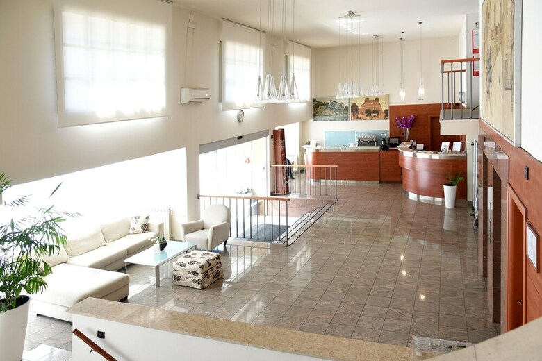 Hotel Neboder