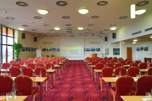 Primavera Hotel & Congress Centre