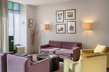Hotel Kyriad Paris La D�fense