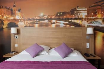 Hotel Kyriad Paris La D�fense