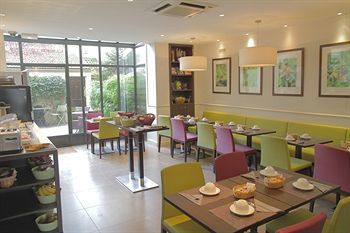 Hotel Kyriad Paris La D�fense