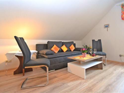 Cosy Apartment In Werda With Garden