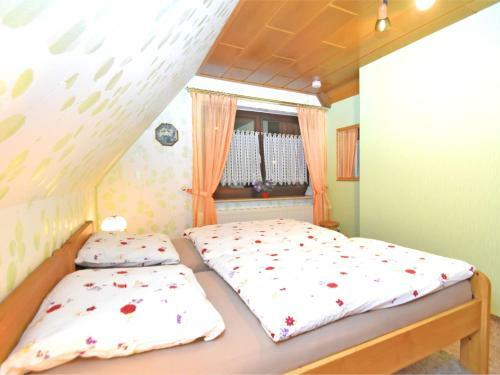 Cozy Apartment In Wienrode With Pond