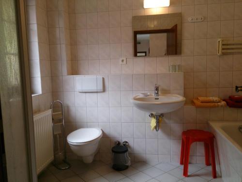 Hostal Hotelpension Schwalbennest