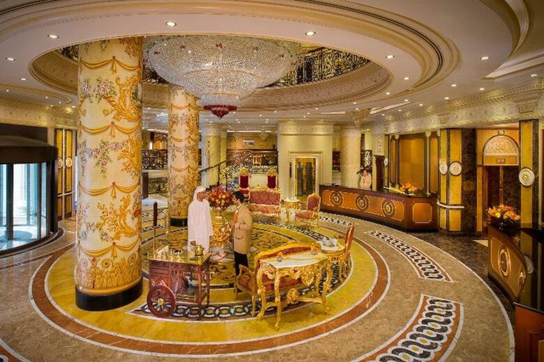 Royal Rose Hotel