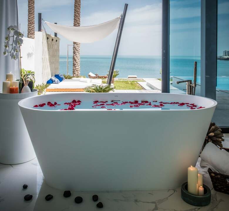 Hotel Zaya Nurai Island Resort