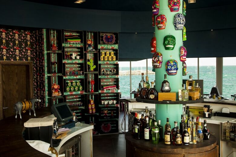 Hotel Zaya Nurai Island Resort