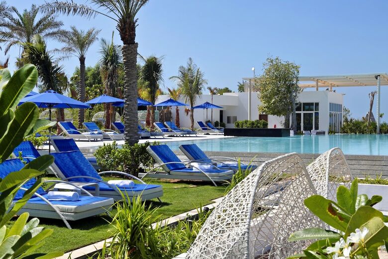 Hotel Zaya Nurai Island Resort