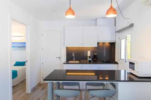 Apartamentos Pinos Playa - Formentera Break