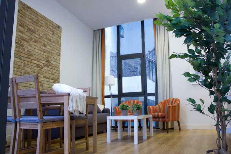 Life Apartments Alberto Lista