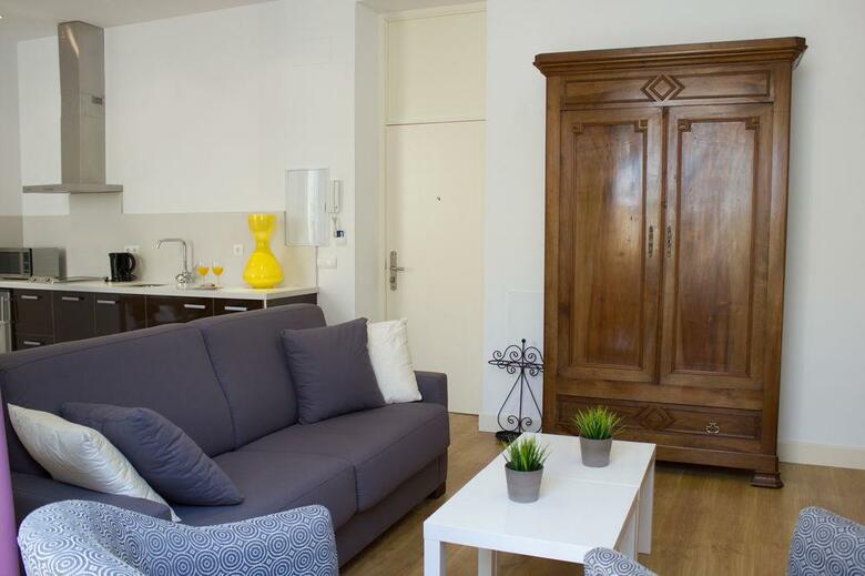 Life Apartments Alberto Lista