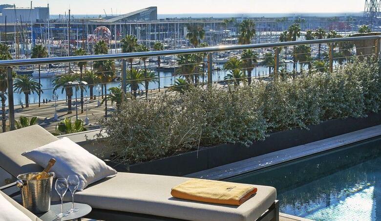 Hotel The Serras