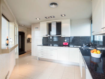Rent Top Apartments Beach-diagonal Mar