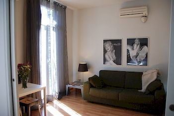 Apartamentos Gran Via Bassols