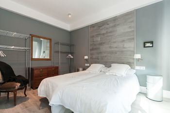 Apartamentos Gran Via Bassols