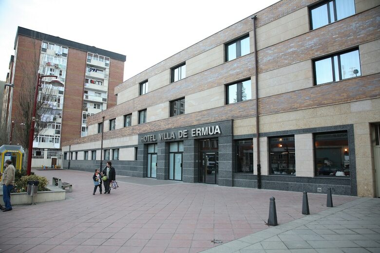 Villa De Ermua Hotel